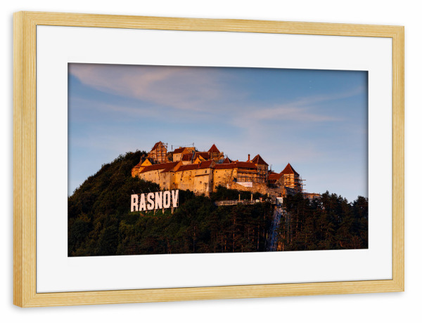 Poster mit Rahmen kiefer "Bauernburg Rosenau in Rumänien" artboxONE - Architektur