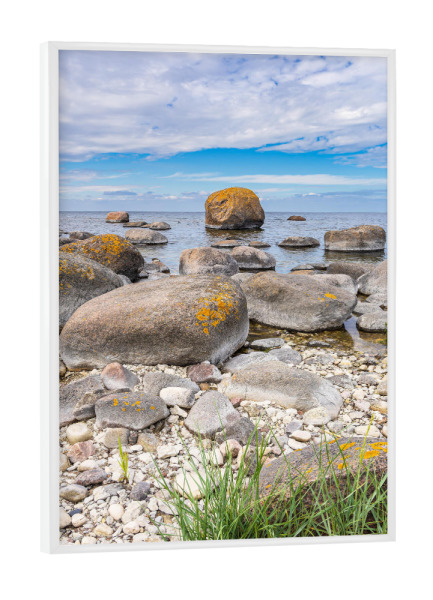 Poster mit weißem Rahmen "Himmel, Ostsee, Steine" artboxONE - Natur,Reise,Reise / Strand und Meer