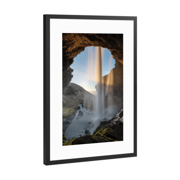 Poster mit Rahmen Schwarz (Metallic) "Wasserfall im Abendlicht" artboxONE - Natur,Reise,Reise / Länder