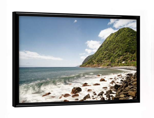 Poster mit schwarzem Rahmen "Küstenblick mit Welle" artboxONE - Natur,Reise,Reise / Strand und Meer
