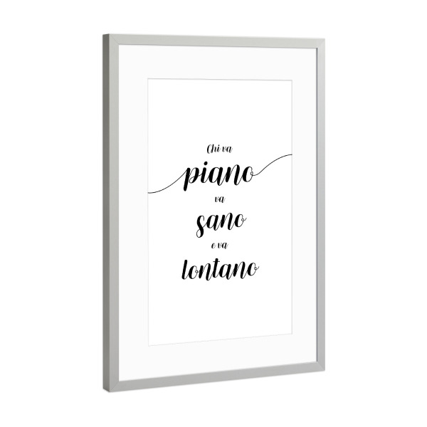 Poster mit Rahmen Silber "Langsam, aber sicher - Italienisch" artboxONE - Typografie