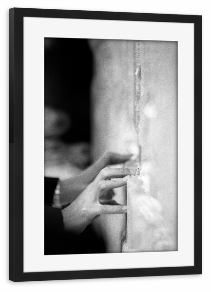 Poster mit Rahmen schwarz "Gebet" artboxONE - Reise,Menschen,Reise / Länder,Städte / Weitere