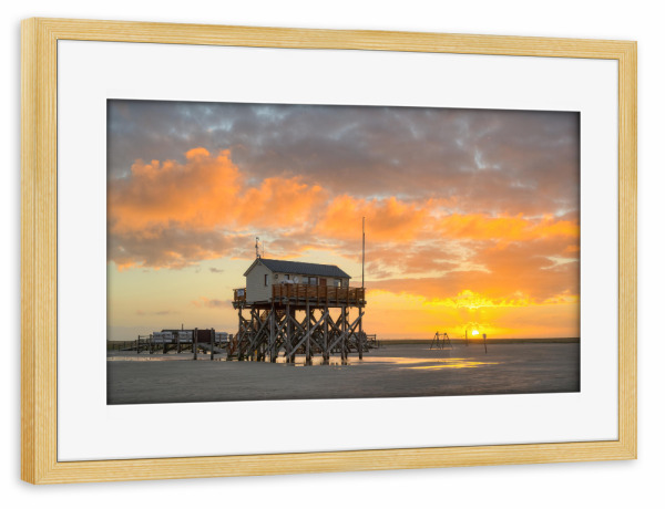 Poster mit Rahmen kiefer "St. Peter-Ording Sonnenaufgang" artboxONE - Natur,Reise,Architektur,Reise / Strand und Meer