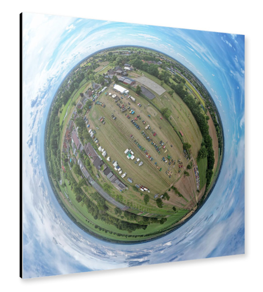 Alu-Dibond "Hamburg Oldtimer-Traktoren-Treffen" 30x30 cm artboxONE