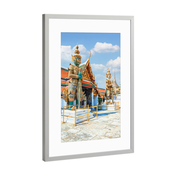 Poster mit Rahmen Silber "Wächter des Großen Palastes" artboxONE - Städte,Reise,Architektur,Reise / Asien,Reise / Länder