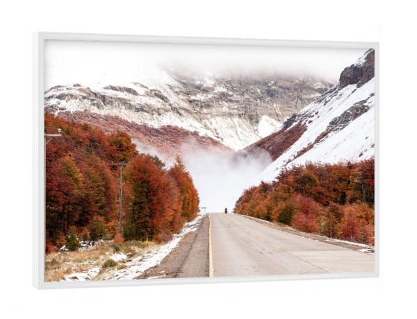 Poster mit weißem Rahmen "Riding South" artboxONE - Natur,Reise - Motorrad,Bike,Reise,Carretera austral,Chile,Herbst,Patagonien,Strasse