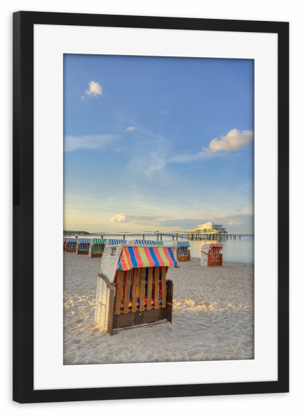 Poster mit Rahmen schwarz "Strandkörbe Timmendorfer Strand" artboxONE - Natur,Reise / Strand und Meer,Reise / Länder