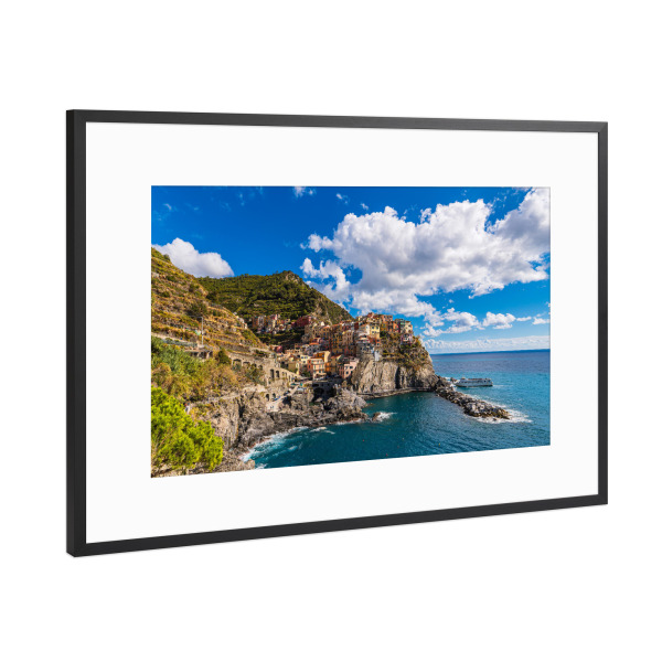 Poster mit Rahmen Schwarz (Metallic) "Felsen, Dorf, Mittelmeer" artboxONE - Natur,Reise,Architektur,Reise / Strand und Meer,Reise / Länder