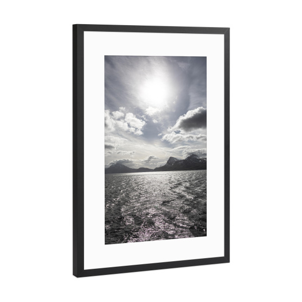 Poster mit Rahmen Schwarz (Metallic) "Licht und Wasser" artboxONE - Natur