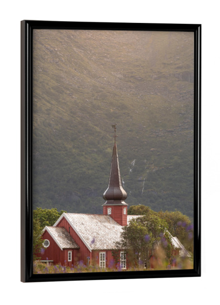 Poster mit schwarzem Rahmen "Flakstad Kirche in der Natur" artboxONE - Natur,Architektur