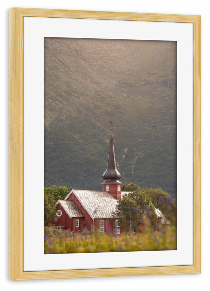 Poster mit Rahmen kiefer "Flakstad Kirche in der Natur" artboxONE - Natur,Architektur