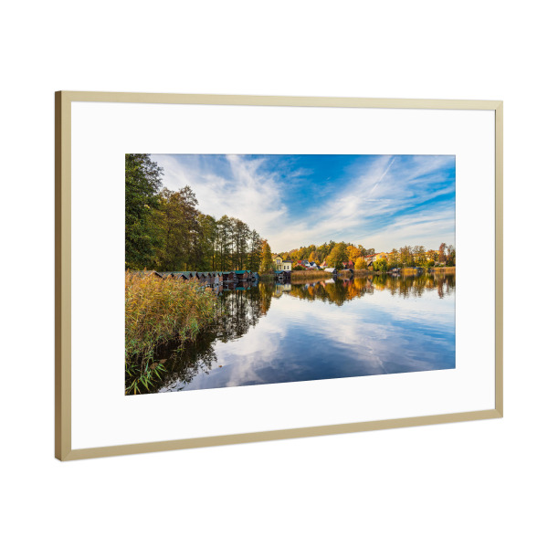 Poster mit Rahmen Gold "Schilf, See, Stadt" artboxONE - Natur,Reise,Architektur