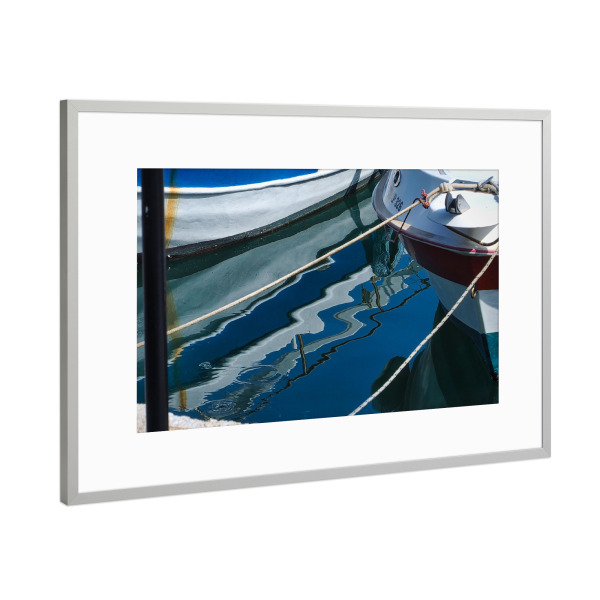 Poster mit Rahmen Silber "Spiegelung im Hafen" artboxONE - Natur,Reise,Reise / Strand und Meer