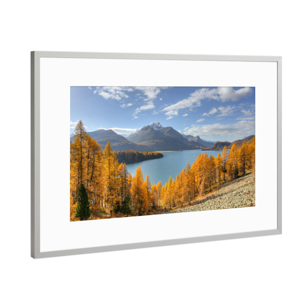 Poster mit Rahmen Silber "Herbsttag am Silsersee im Engadin" artboxONE - Natur,Reise,Reise / Länder