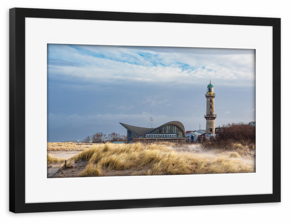 Poster mit Rahmen schwarz "Teepott, Leuchtturm und Düne" artboxONE - Natur,Reise,Architektur