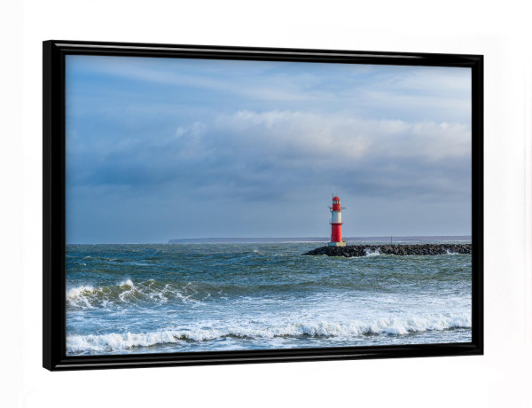 Poster mit schwarzem Rahmen "Wolken, Molenturm, Wellen" artboxONE - Natur,Reise,Reise / Strand und Meer