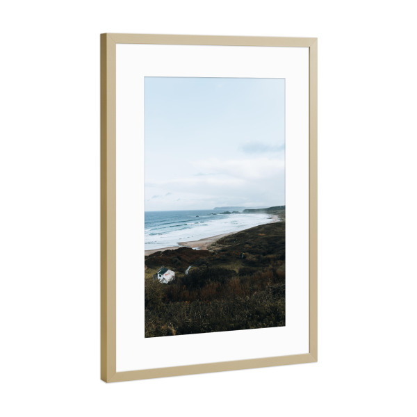 Poster mit Rahmen Gold "Cabin at the Beach" artboxONE - Natur,Reise,Reise / Strand und Meer,Reise / Länder