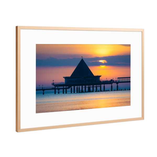 Poster mit Rahmen Kupfer "Sonnenaufgang in Heringsdorf" artboxONE - Natur,Reise / Strand und Meer