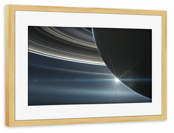 Poster mit Rahmen kiefer "Die Ringe des Saturn - Nahaufnahme" artboxONE - Natur,Reise,Galaxy