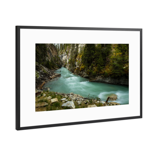 Poster mit Rahmen Schwarz (Metallic) "Johnston Canyon" artboxONE - Natur,Reise