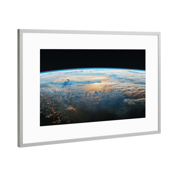 Poster mit Rahmen Silber "Orbit" artboxONE - Natur,Reise,Fiktion,Galaxy
