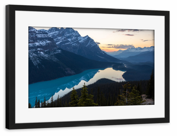 Poster mit Rahmen schwarz "Lake Peyto in den Rocky Mountains" artboxONE - Natur,Reise