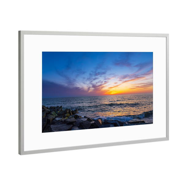 Poster mit Rahmen Silber "Steine, Meer, Sonnenuntergang" artboxONE - Natur,Reise,Reise / Strand und Meer