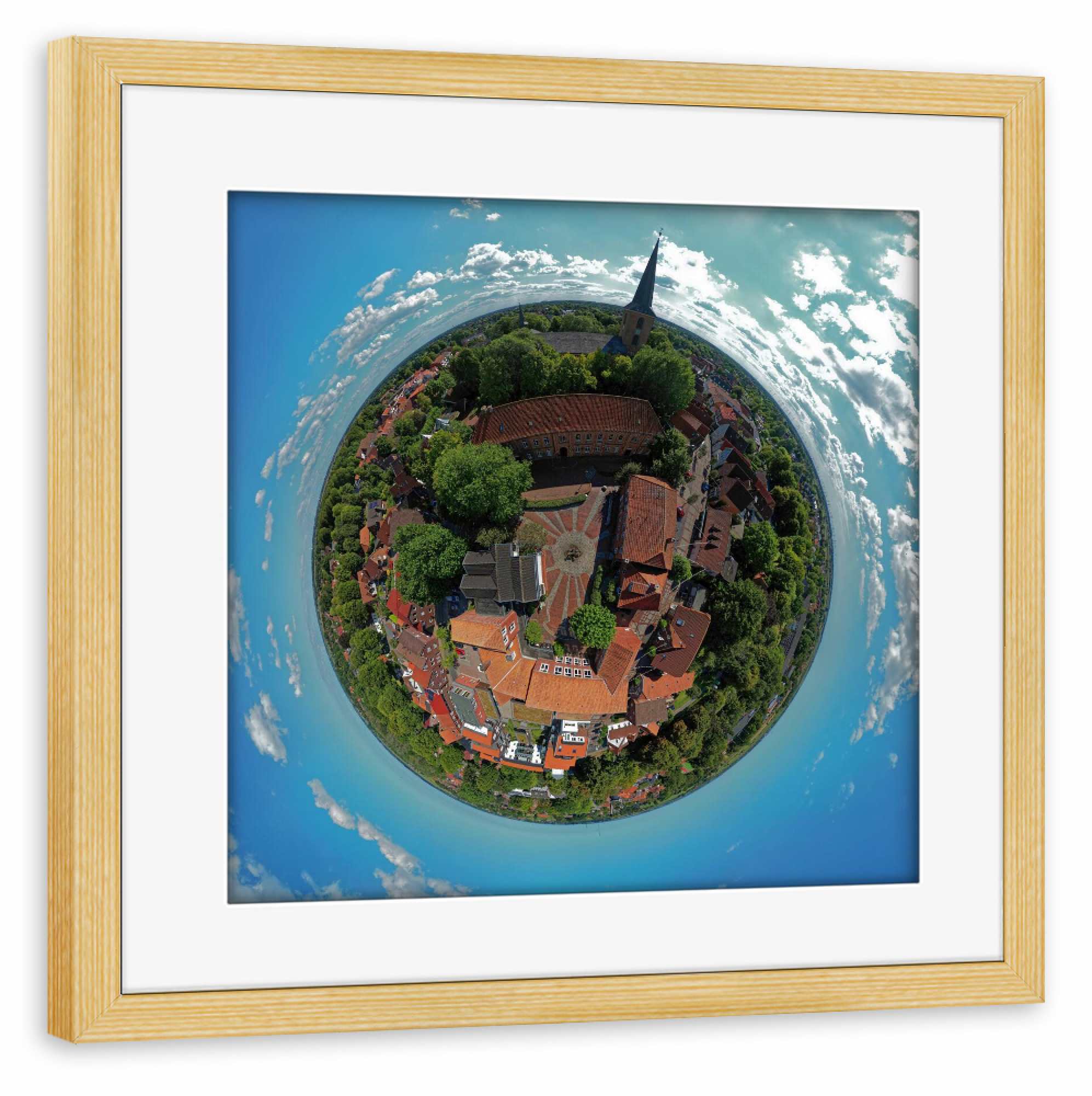 Poster mit Rahmen kiefer "Esens - Sonnenplatz aus 50m Höhe" artboxONE - Städte,Reise,Architektur,Reise / Strand und Meer,Städte / Weitere