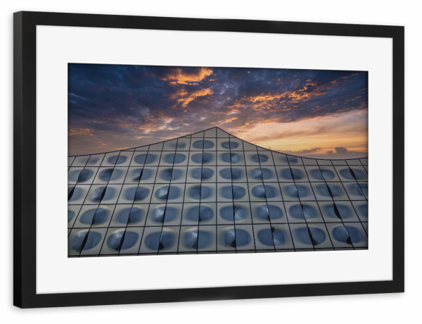 Poster mit Rahmen schwarz "Window Wavepeak in Sundown Sky" artboxONE - Städte,Städte / Hamburg,Reise,Architektur,Reise / Länder