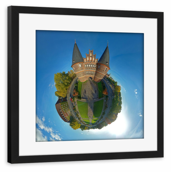 Poster mit Rahmen schwarz "Planet Holstentor - Lübeck" artboxONE - Städte,Reise,Architektur,Reise / Länder,Städte / Weitere