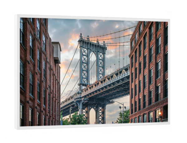 Poster mit weißem Rahmen "Manhattan-Brücken-Sonnenuntergang" artboxONE - Städte,Städte / New York,Reise,Architektur,Reise / Länder