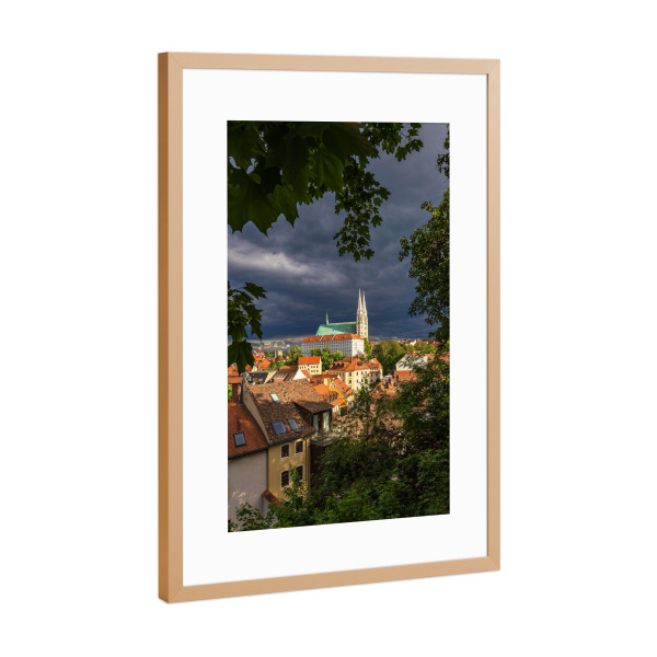 Poster mit Rahmen Kupfer "Bäume, Häuser, Kirche" artboxONE - Reise,Architektur,Städte / Weitere