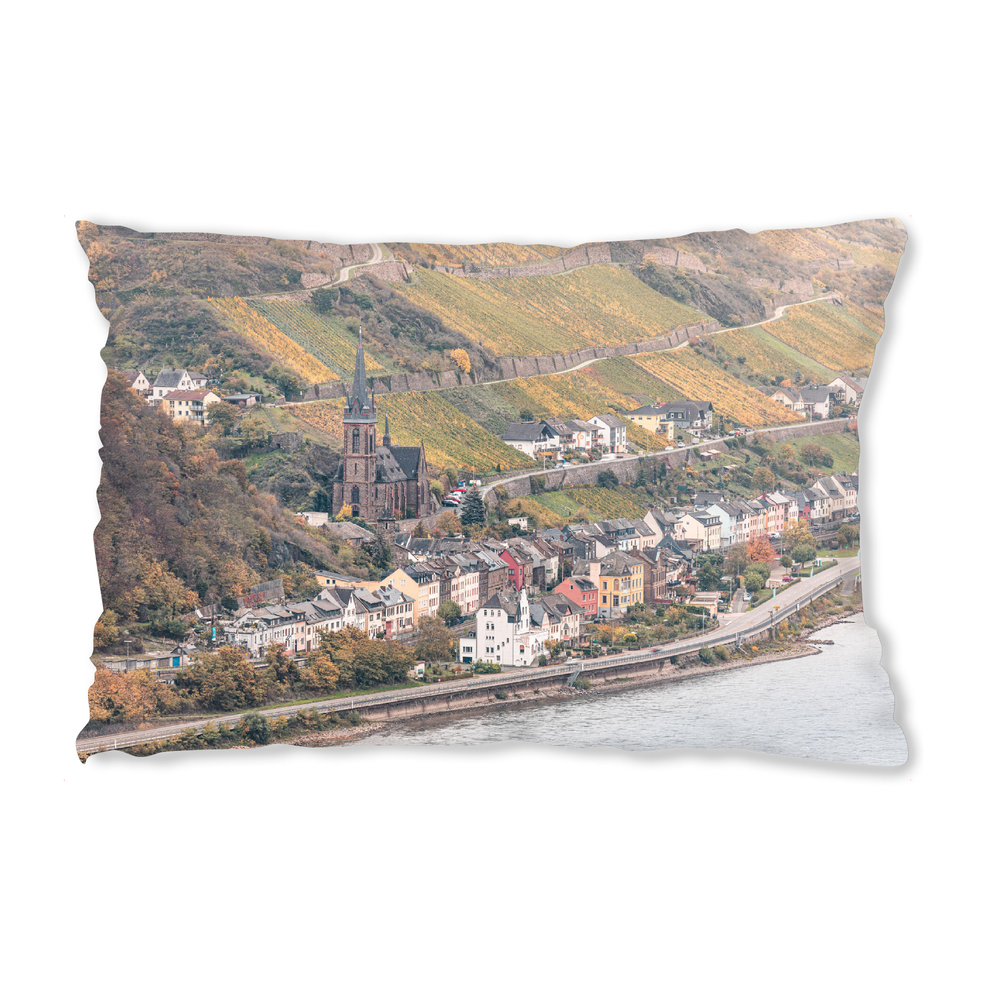 Design-Kissen "Lorchhausen" artboxONE - Städte,Reise - Lorch,Rheingau,Rheinufer,Rhein,Weinberge,Weinanbau,Kirche,Pfarrkirche st. bonifatius