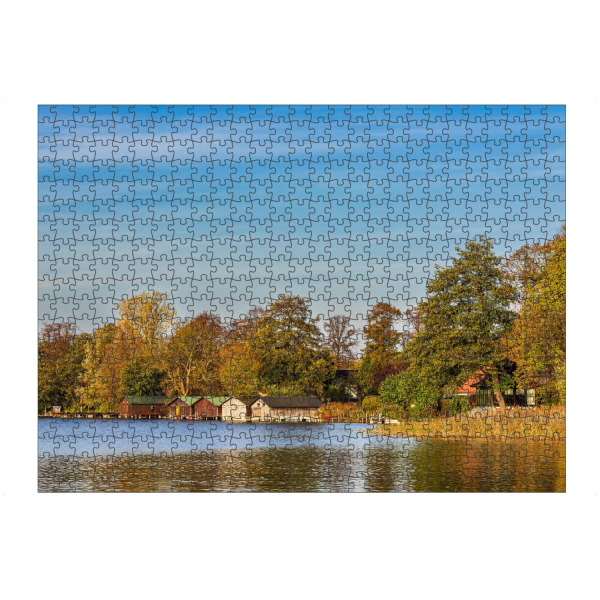 artboxONE Puzzle "See, Bootshäuser und Wald" artboxONE - Natur,Reise,Architektur