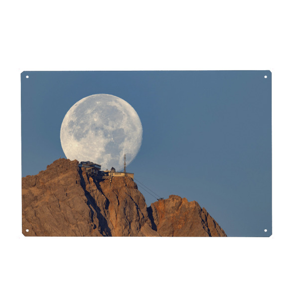 Holzbild "Vollmond hinter Zugspitze" artboxONE - Natur - Mond,Zugspitze,Bayern,Natur,Berg,Vollmond