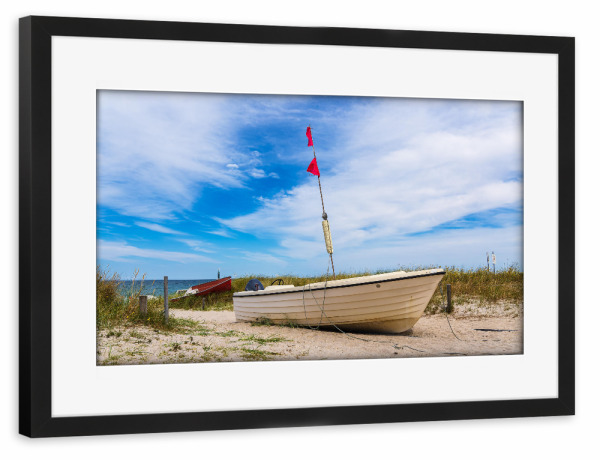Poster mit Rahmen schwarz "Düne, Sand, Boot, Wolken, Meer" artboxONE - Natur,Reise,Reise / Strand und Meer