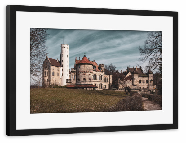 Poster mit Rahmen schwarz "Das Liechtensteiner Schloss" artboxONE - Architektur
