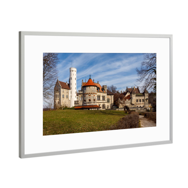 Poster mit Rahmen Silber "Burg Lichtenstein bei Honau" artboxONE - Architektur