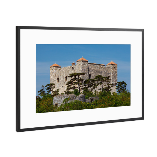 Poster mit Rahmen Schwarz (Metallic) "Burg Nehaj" artboxONE - Architektur - Kroatien,Senj,Nehaj,Burg,Stadt,Adria,Schloss,Hafen,Mittelalter