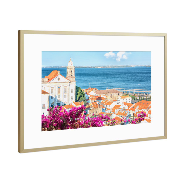Poster mit Rahmen Gold "Blume in Lissabon" artboxONE - Städte,Reise,Architektur,Reise / Länder,Städte / Weitere