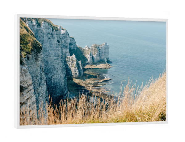 Poster mit weißem Rahmen "Französische Küste" artboxONE - Natur,Reise - Etretat,Frankreich,Normandie,Meer,Wasser,Felsen,Küste,Natur,Bretagne,Reise