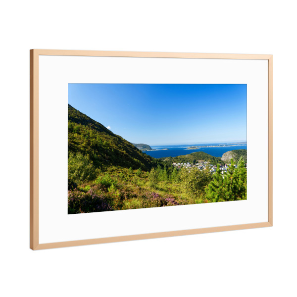 Poster mit Rahmen Kupfer "Landschaft am Berg Sukkertoppen" artboxONE - Natur,Reise,Reise / Strand und Meer,Reise / Länder,Städte / Weitere
