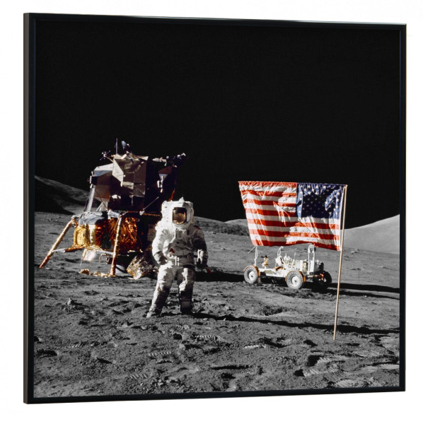 Poster mit schwarzem Rahmen 30x30 cm "Astronaut auf dem Mond" artboxONE - Natur,Reise,Menschen,Männer,Galaxy