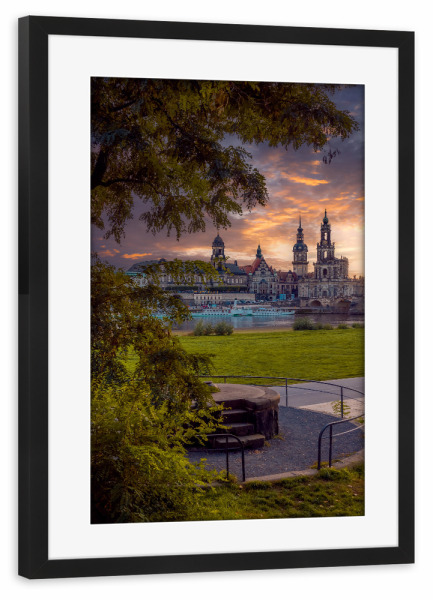 Poster mit Rahmen schwarz "Königsufer Dresden" artboxONE - Architektur,Städte / Dresden
