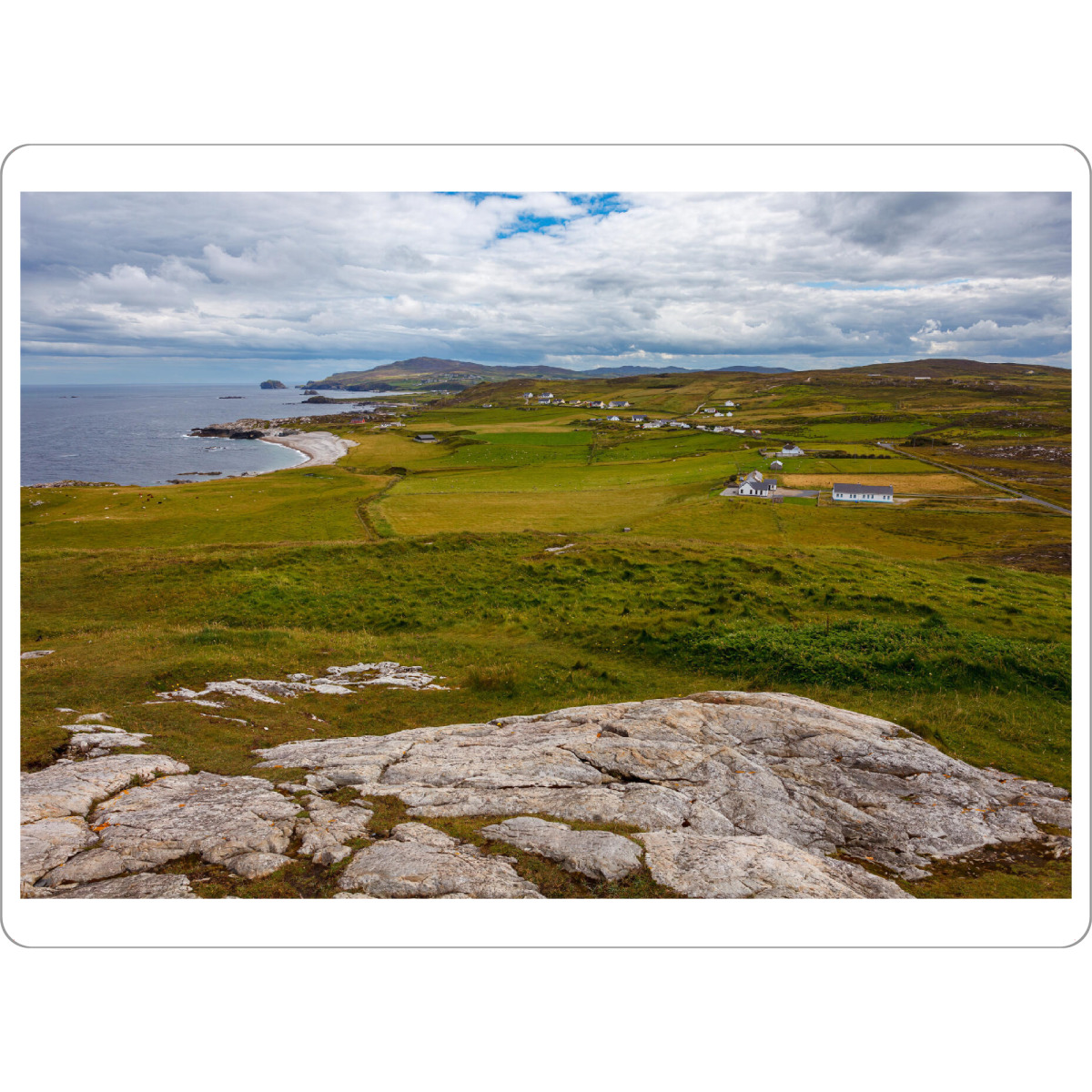 Tischset "Irlands Küste" artboxONE - Natur - Irland,Landschaft,Natur,Wiese,Felder,Küste,Grüne insel,Insel,Britische inseln,Hügel - Bild irland