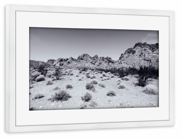 Poster mit Rahmen weiß "In the Valley of Fire @ Nevada SW" artboxONE - Natur,Reise,Schwarzweiß,Reise / Länder