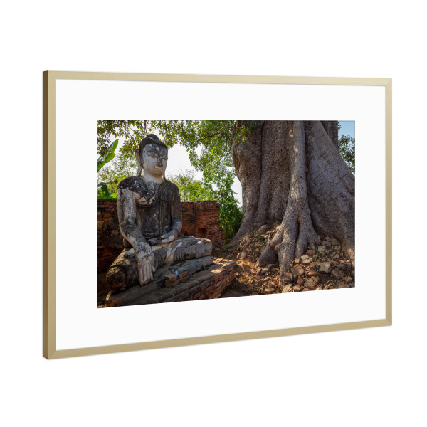 Poster mit Rahmen Gold "Budda Statue bei Inwa" artboxONE - Architektur