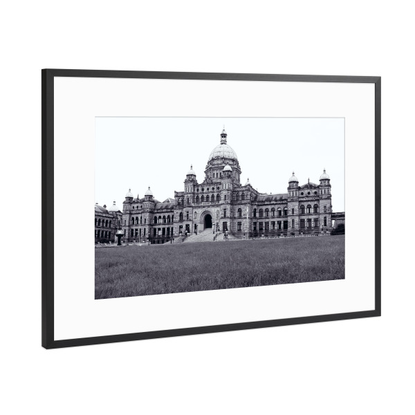Poster mit Rahmen Schwarz (Metallic) "Parlament @ BC" artboxONE - Reise,Schwarzweiß,Architektur,Reise / Länder