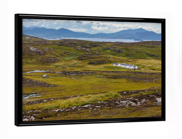 Poster mit schwarzem Rahmen "Die grüne Insel Irland" artboxONE - Natur