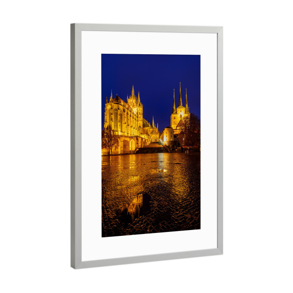Poster mit Rahmen Silber "Der Erfurter Dom" artboxONE - Architektur - Erfurt,Thüringen,Dom,Erfurter dom,Kirche,Nacht,Beleuchtet,Deutschland